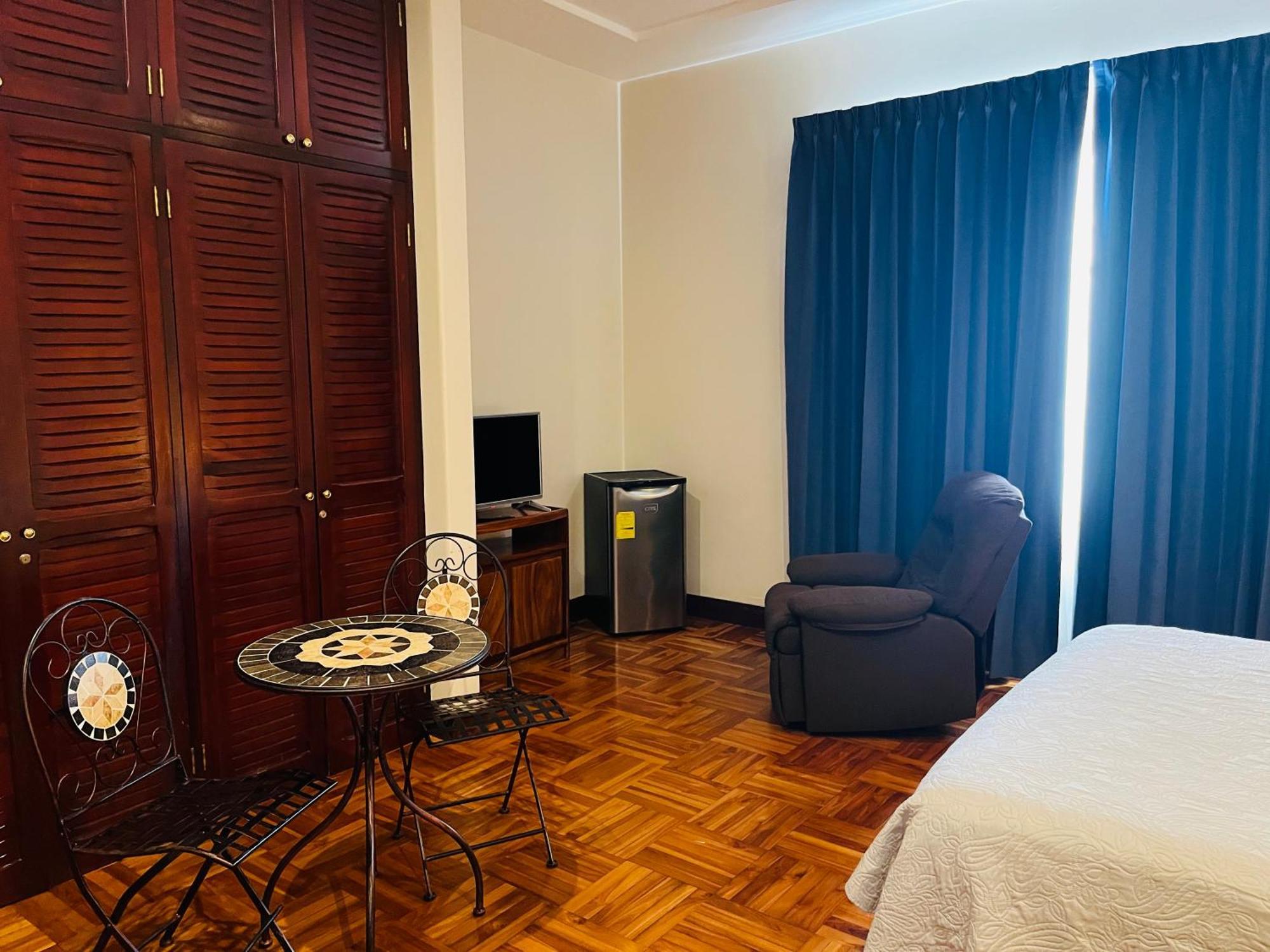Ester'S Place Escazu Bagian luar foto