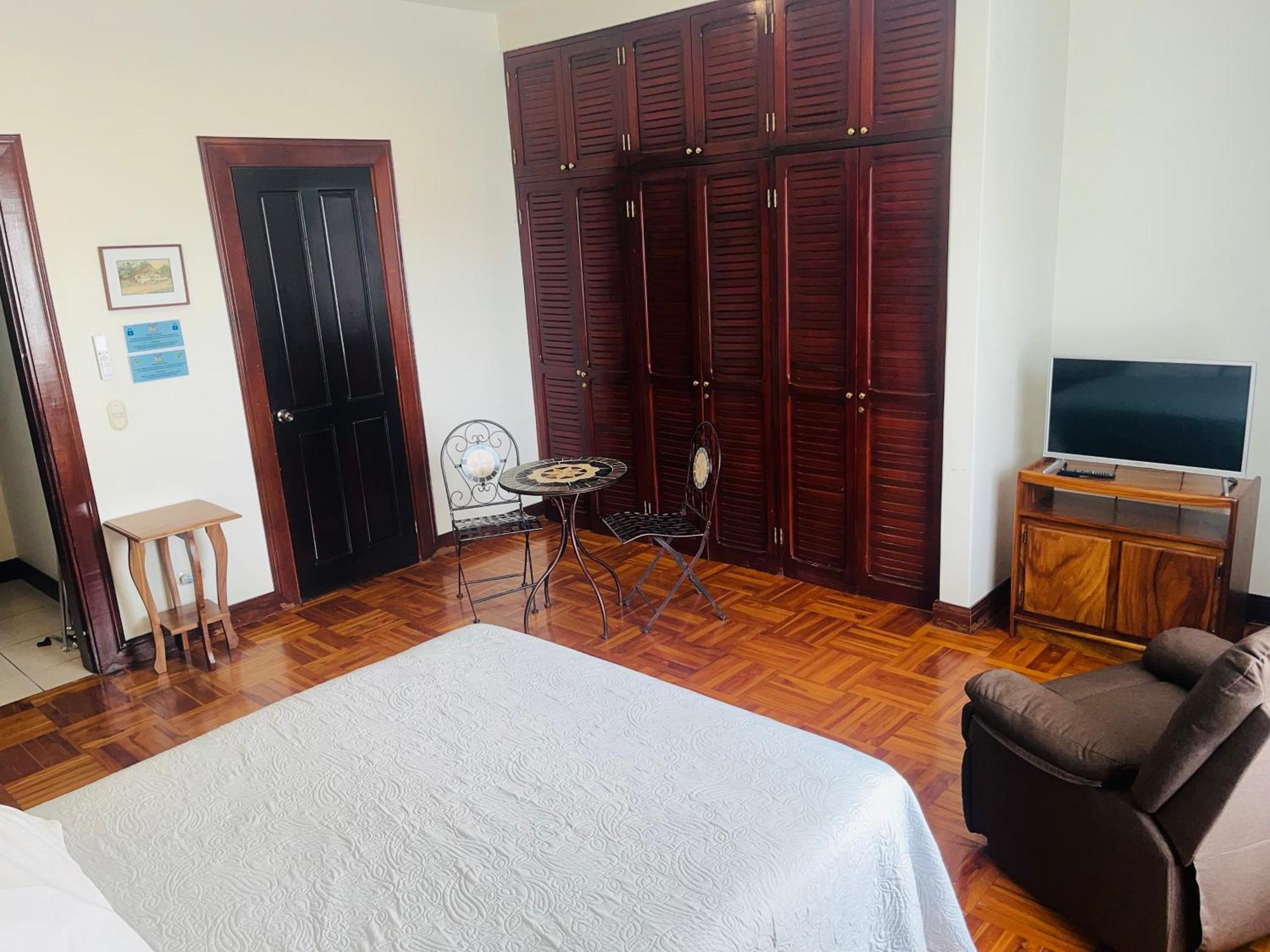 Ester'S Place Escazu Bagian luar foto